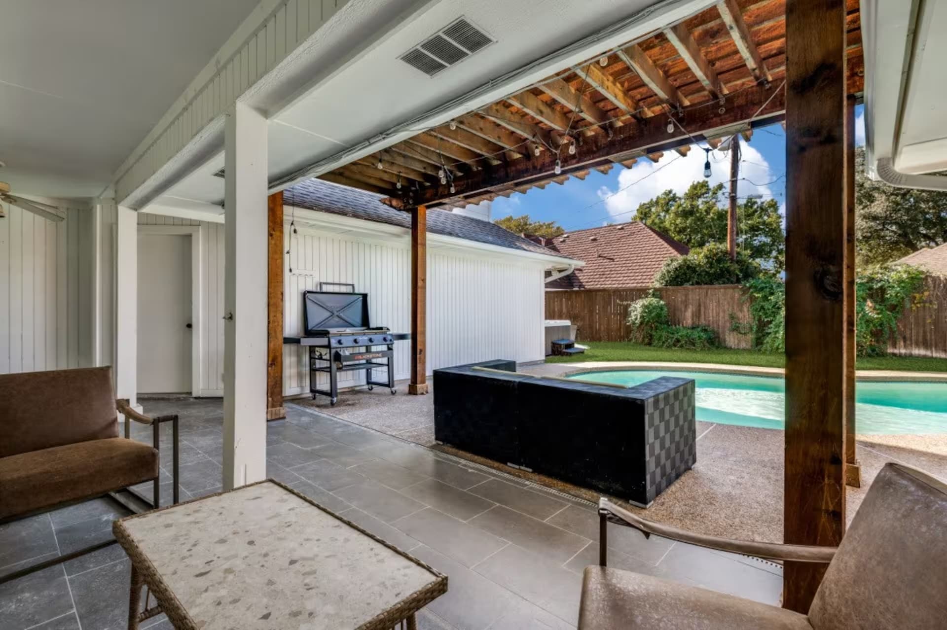 Irving vacation rental — interior and amenity photo 23