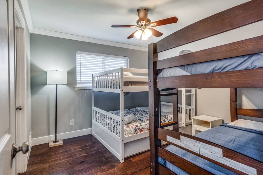 Plano vacation rental — interior and amenity photo 12